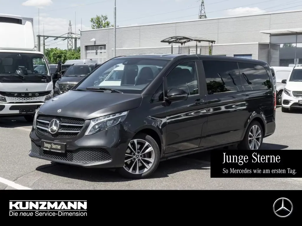 Mercedes-Benz V 220