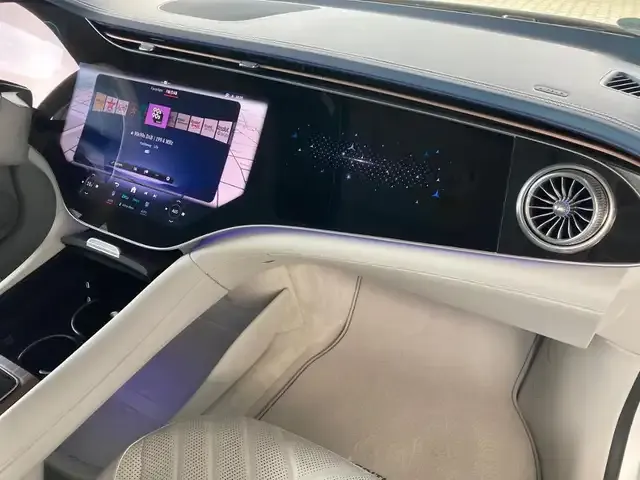 Mercedes-Benz EQS