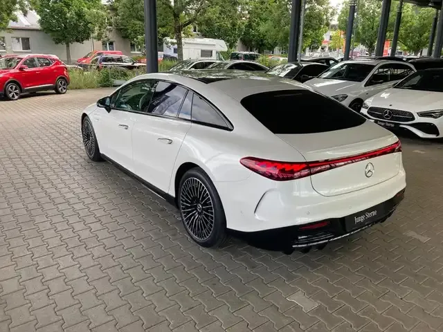 Mercedes-Benz EQS