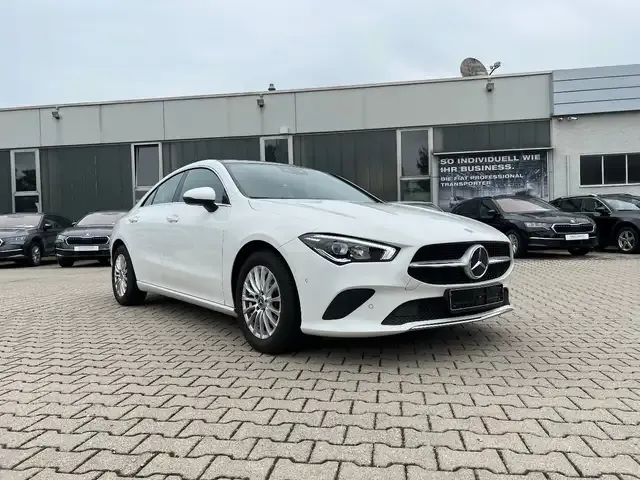 Mercedes-Benz CLA 180