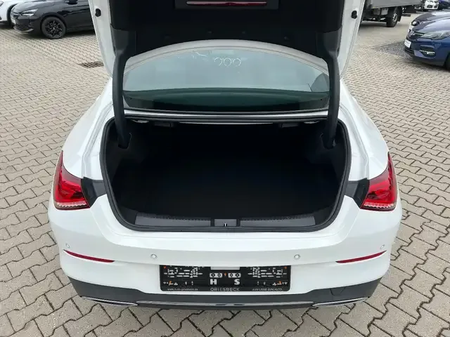 Mercedes-Benz CLA 180