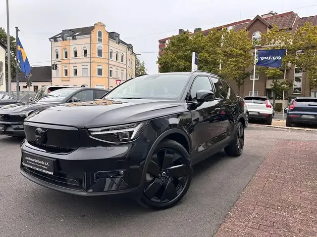 Volvo EX40