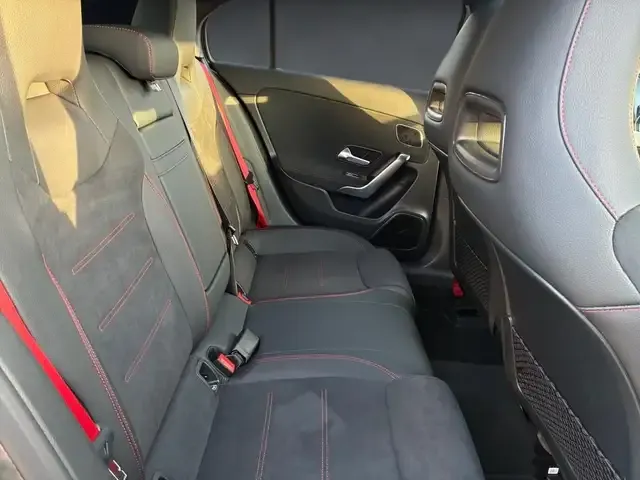 Mercedes-Benz A 35 AMG