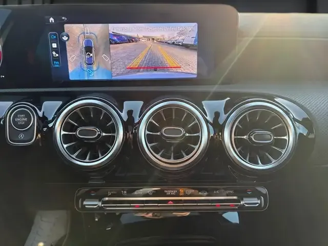 Mercedes-Benz A 35 AMG