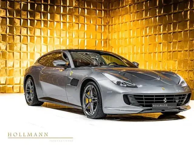 Ferrari GTC4 Lusso