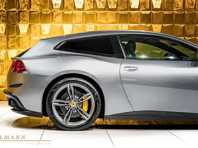 Ferrari GTC4 Lusso