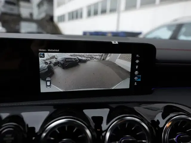 Mercedes-Benz CLA 45 AMG