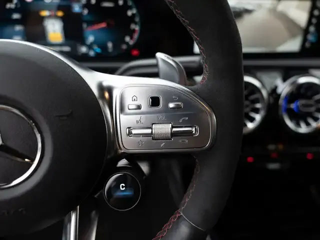 Mercedes-Benz CLA 45 AMG