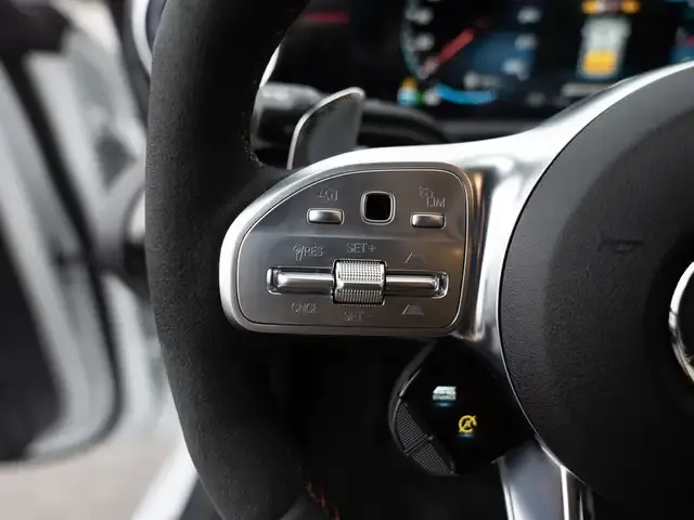 Mercedes-Benz CLA 45 AMG