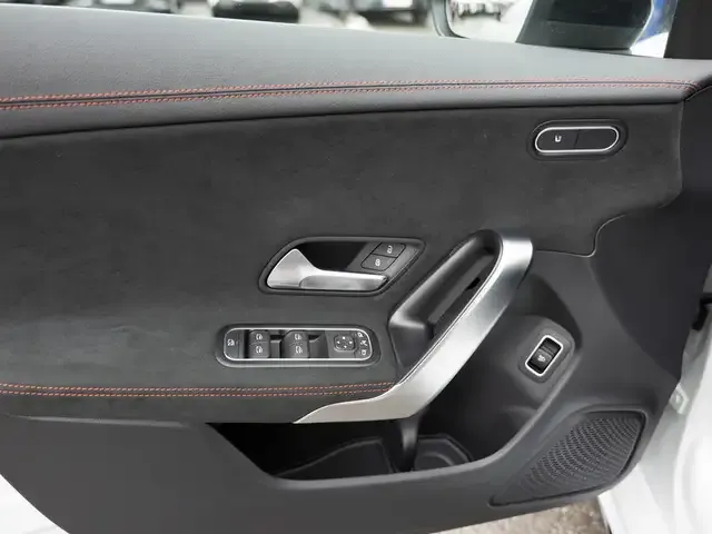 Mercedes-Benz CLA 45 AMG