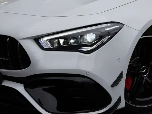 Mercedes-Benz CLA 45 AMG