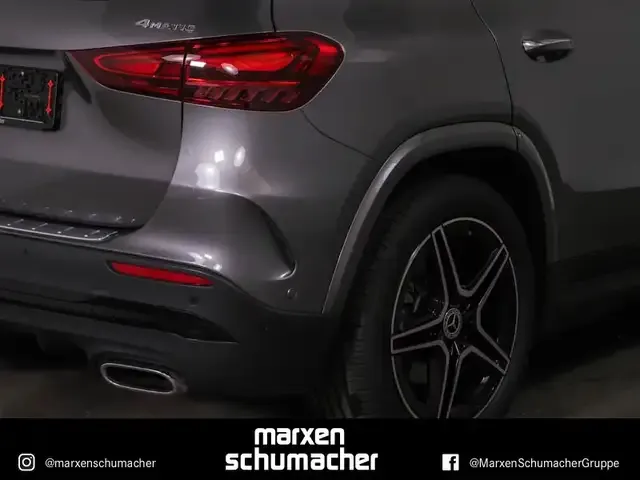 Mercedes-Benz GLA 220