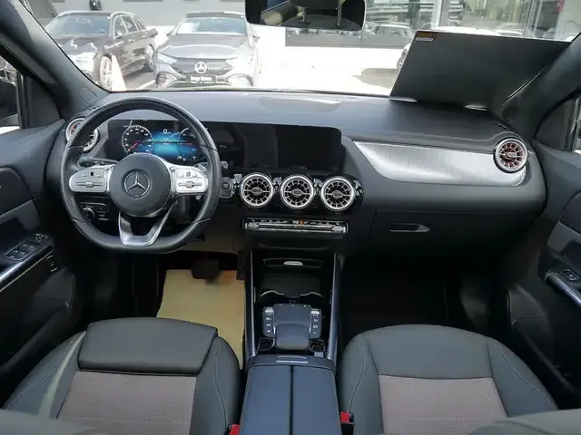 Mercedes-Benz EQA 250