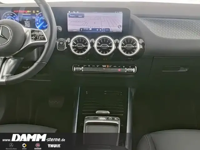 Mercedes-Benz EQA 300