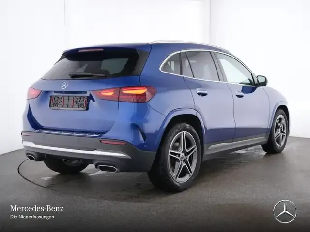Mercedes-Benz GLA 200