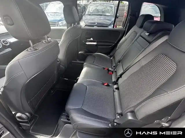 Mercedes-Benz EQB 350