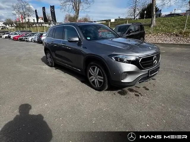 Mercedes-Benz EQB 350