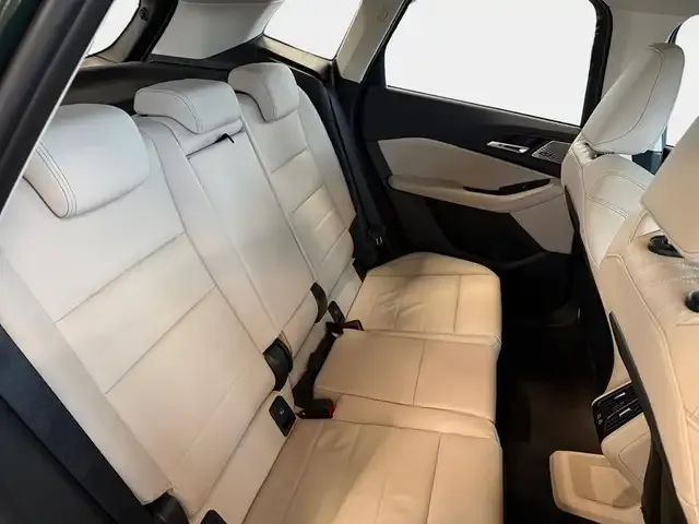 BMW 223