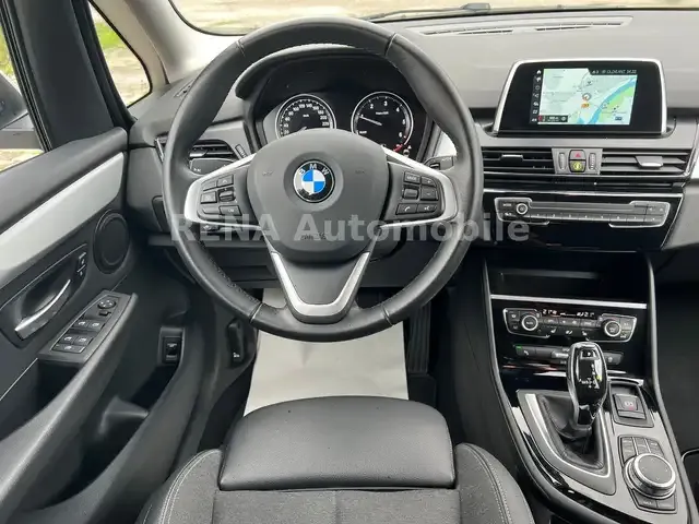 BMW 216
