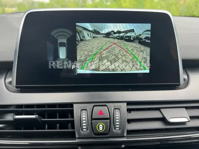 BMW 216