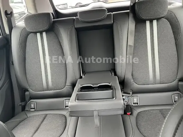 BMW 216