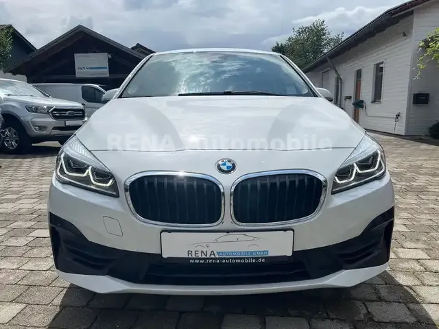 BMW 216