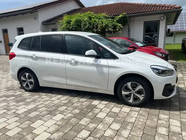 BMW 216