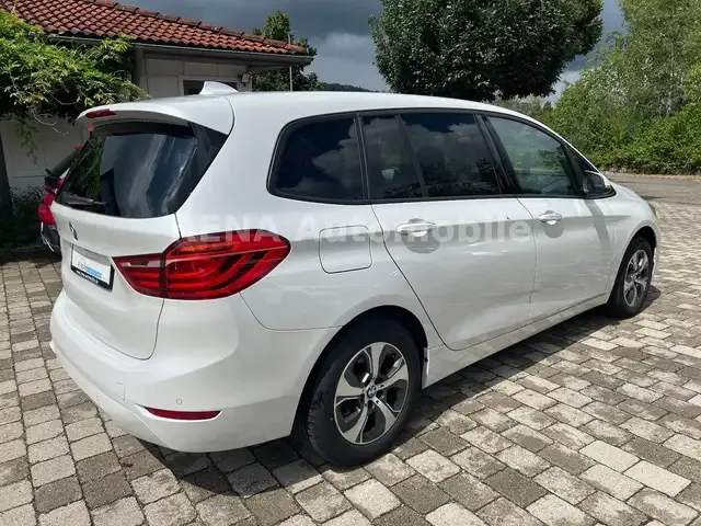 BMW 216