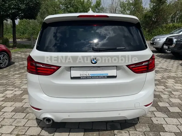 BMW 216