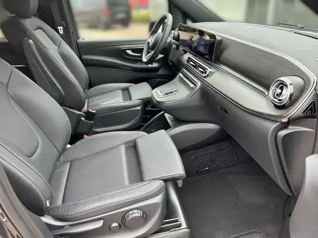 Mercedes-Benz EQV 300