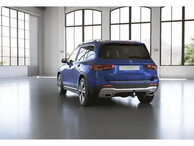 Mercedes-Benz GLB 200