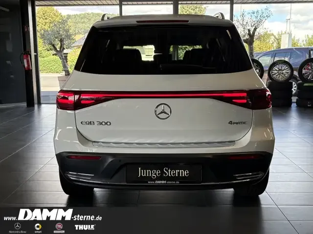 Mercedes-Benz EQB 300