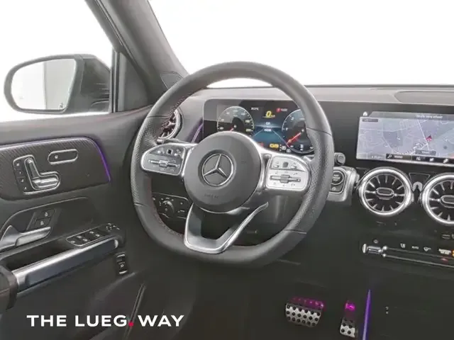Mercedes-Benz GLB 200