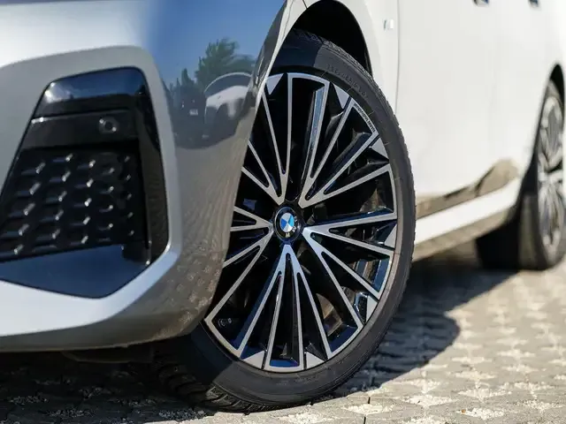 BMW 223