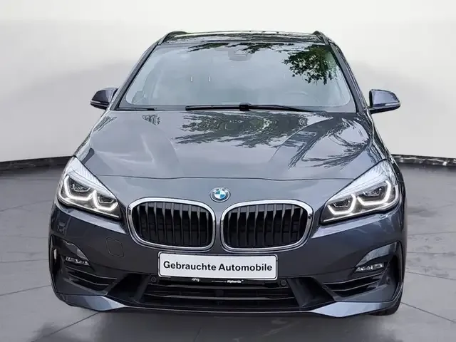 BMW 220