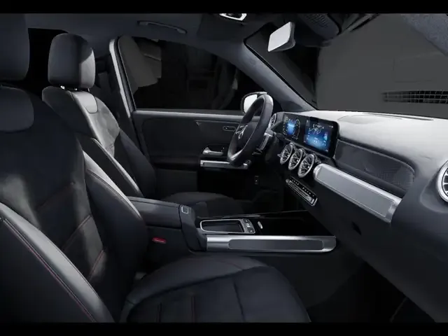 Mercedes-Benz GLB 220
