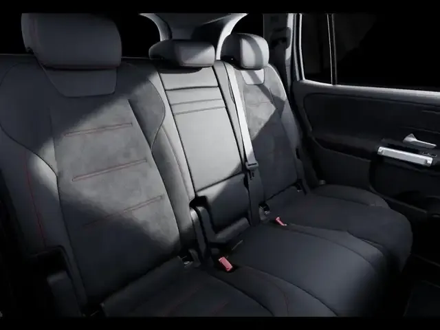 Mercedes-Benz GLB 220