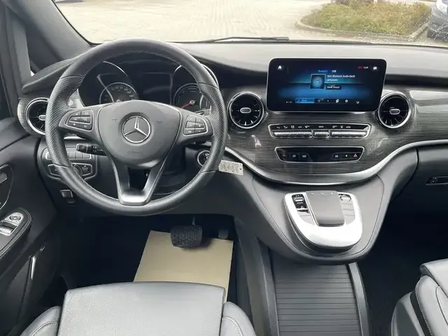 Mercedes-Benz EQV 300