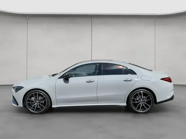 Mercedes-Benz CLA 220