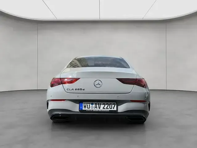 Mercedes-Benz CLA 220