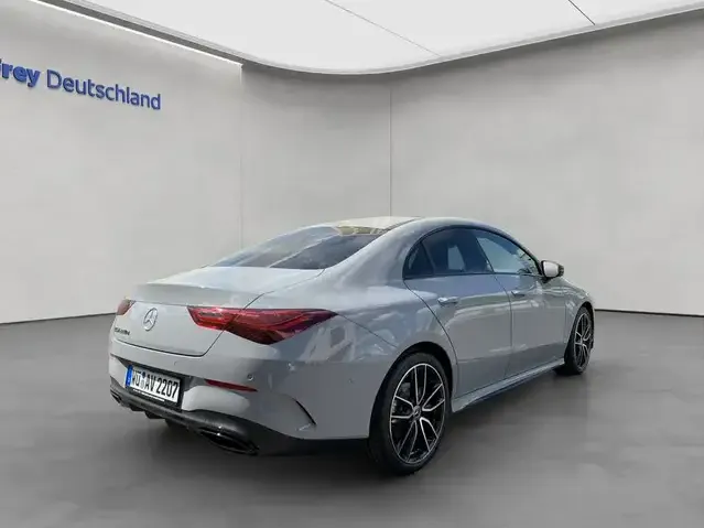 Mercedes-Benz CLA 220
