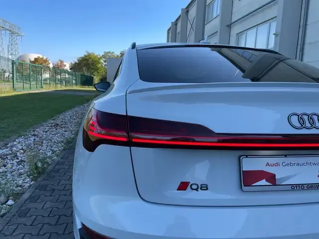 Audi Q8 e-tron