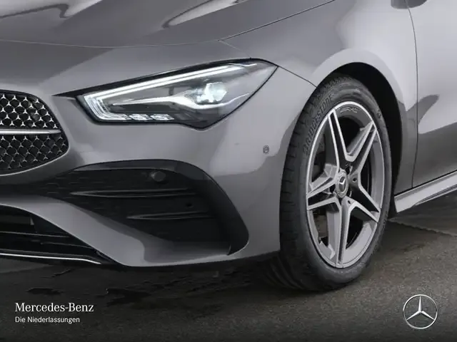 Mercedes-Benz CLA 220
