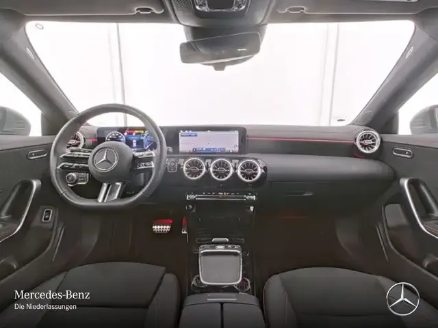 Mercedes-Benz CLA 220
