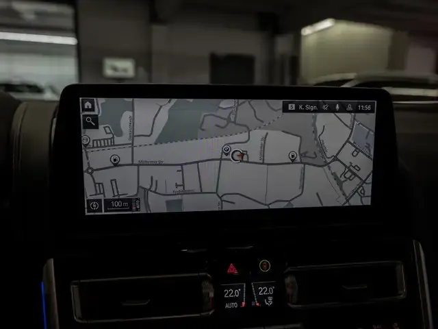 BMW 840