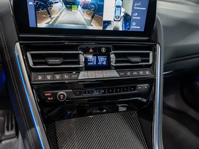 BMW 840