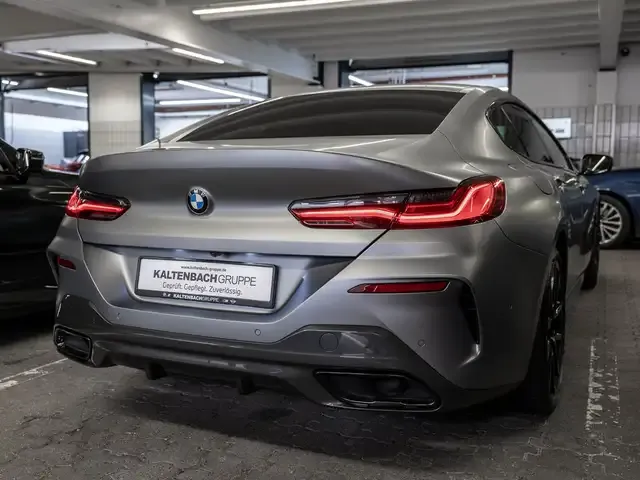 BMW 840