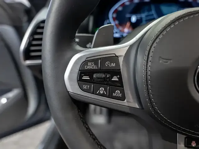 BMW 840