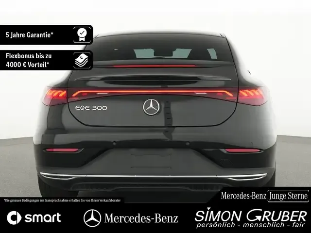 Mercedes-Benz EQE 300