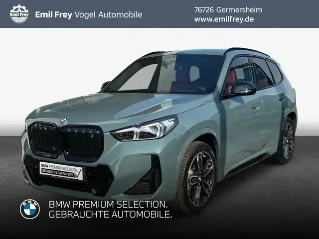 BMW iX1